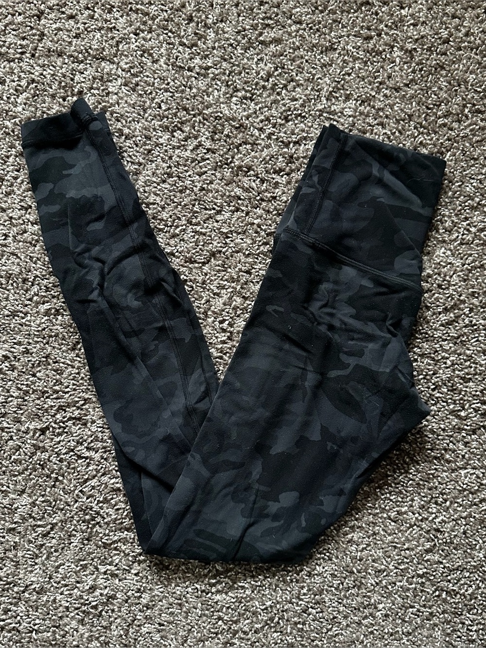 Lululemon Align High Rise Camo Leggings Size 2 - Picture 3 of 5